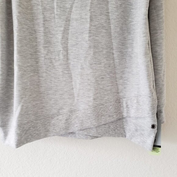 NWT - Ideology Women's Long-Sleeve Tulip-Hem Size L - Picture 2 of 5